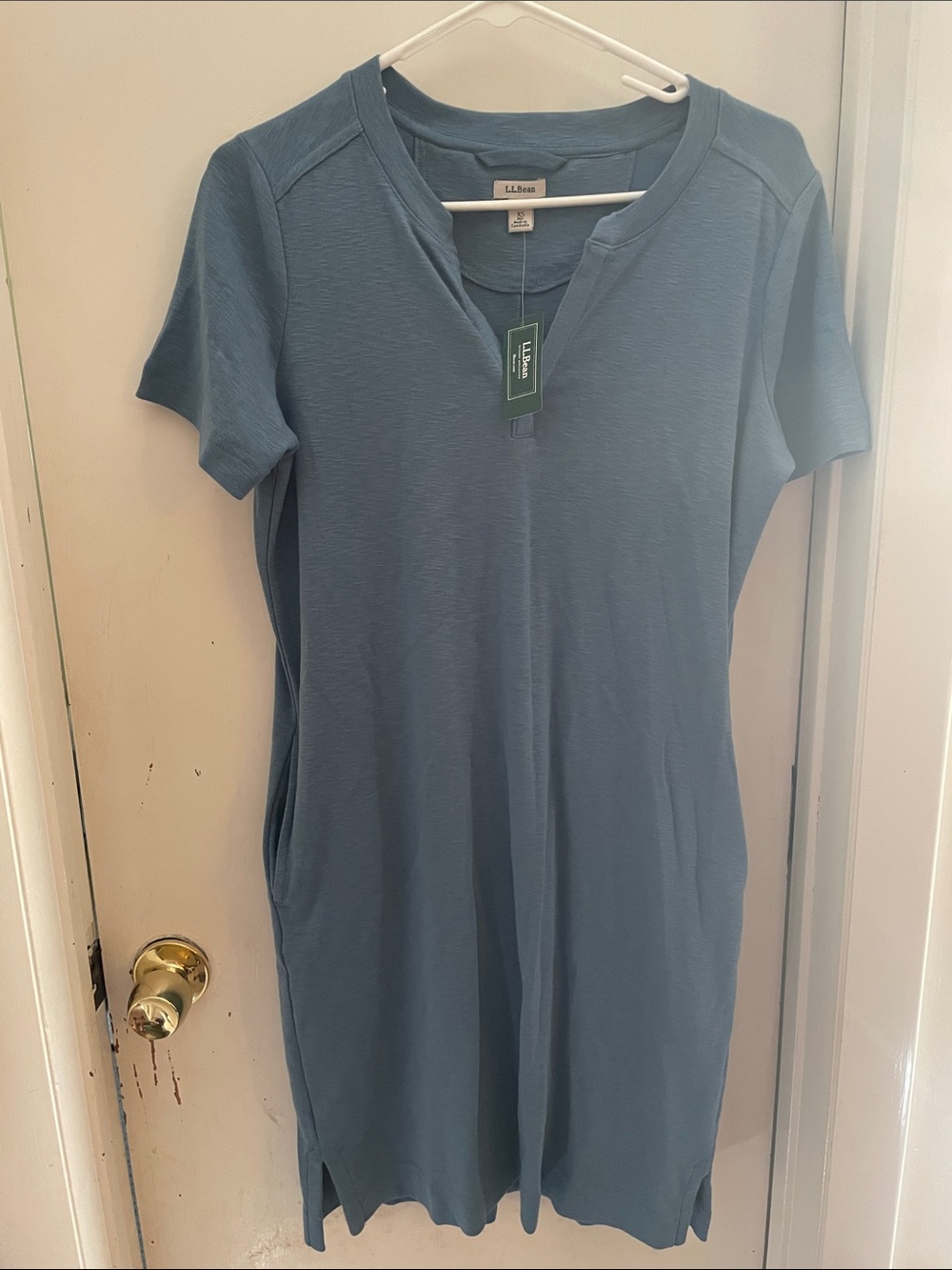 NWT L.L. Bean Bayside Blue V-Neck Short Sleeve Dress